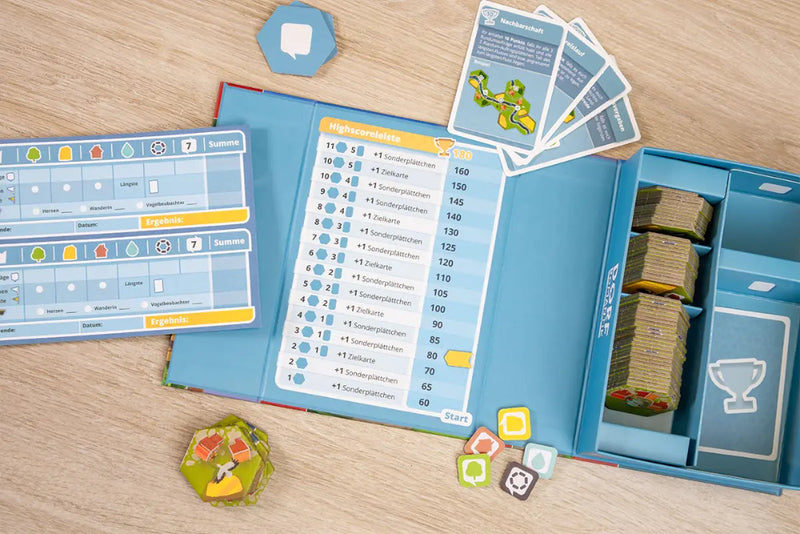 Dorfromantik Leichtes Gepäck - Das Spiel des Jahres 2023 für Unterwegs